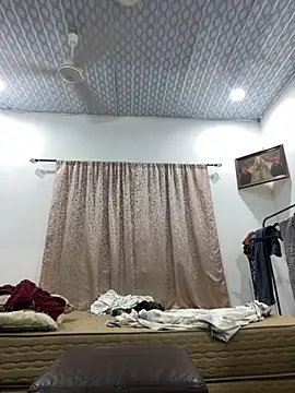 madakraah1 online show from October 24, 2025, 6:21 am