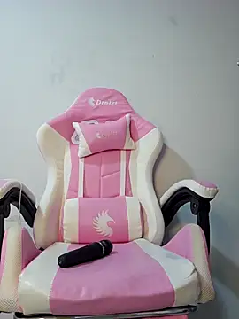 Miss Pompitas23 online show from October 23, 2025, 5:18 am