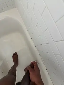 mrmanfrfr online show from February 17, 2026, 5:52 pm