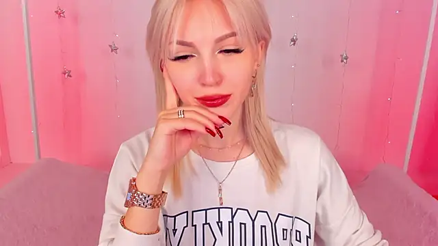 Snapshot of LisaFoxyMe chatting on January 14, 2026, 1:33 am LisaFoxyMe online show from January 14, 2026, 1:33 am