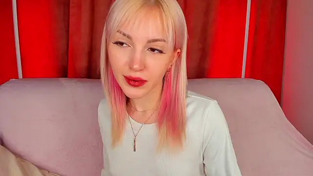 LisaFoxyMe online show from March 8, 2026, 2:04 am