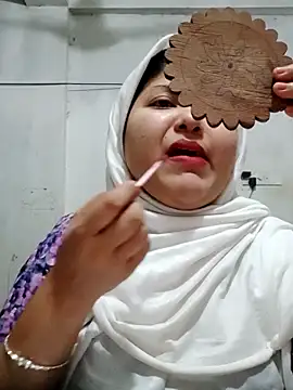 Snapshot of Nusrat-N chatting on March 30, 2026, 9:38 pm Nusrat-N online show from March 30, 2026, 9:38 pm