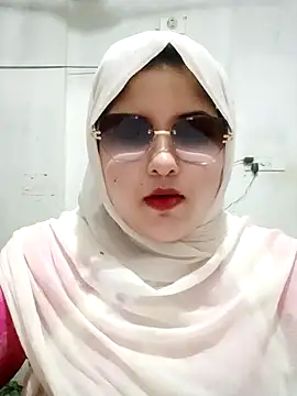 Snapshot of Nusrat-N chatting on June 14, 2026, 2:30 pm Nusrat-N online show from June 14, 2026, 2:30 pm