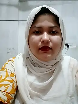 Snapshot of Nusrat-N chatting on July 8, 2026, 3:22 am Nusrat-N online show from July 8, 2026, 3:22 am