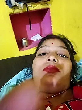 Snapshot of Samiya-143 chatting on November 6, 2025, 7:59 pm Samiya-143 online show from November 6, 2025, 7:59 pm