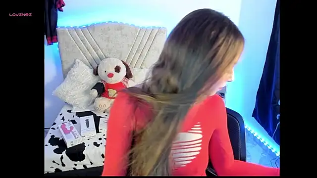 Mia Victoria22 online show from March 19, 2026, 2:10 pm