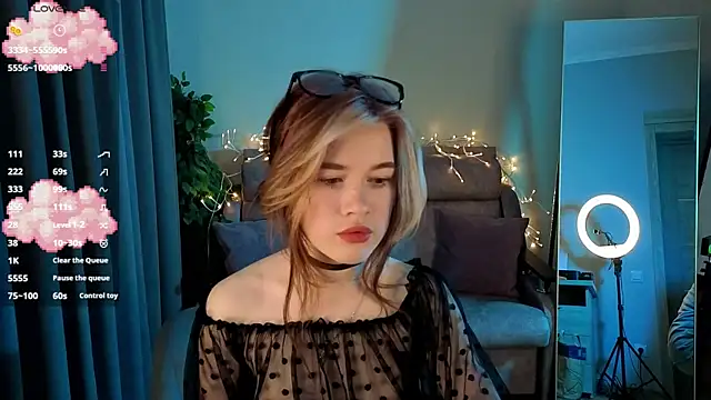 Snapshot of Marryme- chatting on February 11, 2026, 1:27 pm Marryme- online show from February 11, 2026, 1:27 pm