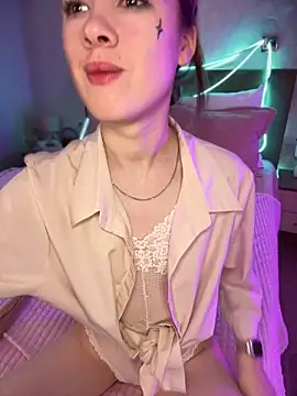 Snapshot of Marryme- chatting on March 4, 2026, 1:39 pm Marryme- online show from March 4, 2026, 1:39 pm