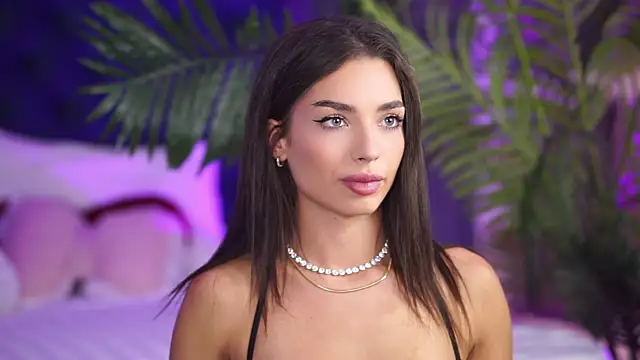 LalaRoze online show from September 13, 2025, 7:13 pm