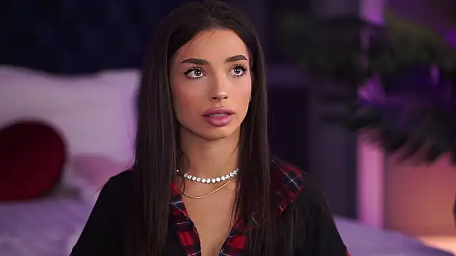 LalaRoze online show from September 22, 2025, 6:54 pm