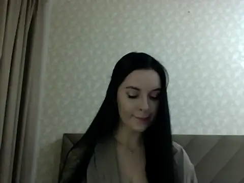 Snapshot of Lulii24 chatting on October 31, 2025, 12:44 am Lulii24 online show from October 31, 2025, 12:44 am