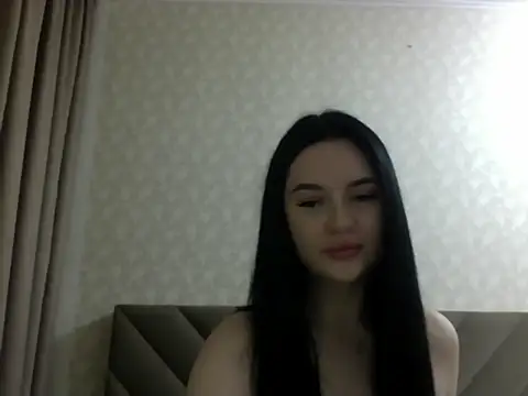 Snapshot of Lulii24 chatting on March 8, 2026, 3:21 am Lulii24 online show from March 8, 2026, 3:21 am
