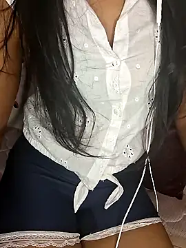 trending tamizhachii online show from November 17, 2025, 7:19 pm