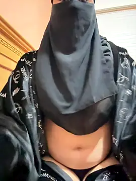 Snapshot of _Laiali_ chatting on October 5, 2025, 11:30 am Laiali online show from October 5, 2025, 11:30 am