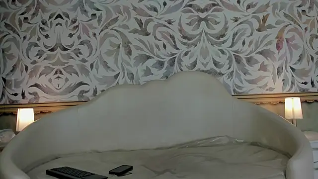 magnus serket online show from October 31, 2025, 11:33 am