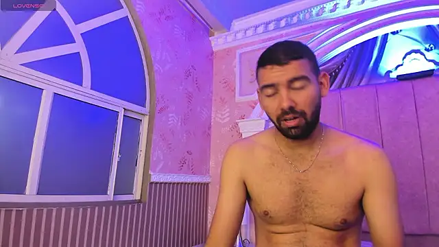 magnus serket online show from February 10, 2026, 11:36 am