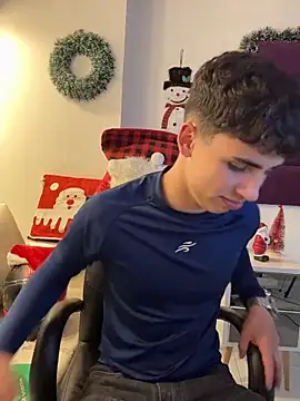 AdrianRinaldi online show from December 13, 2025, 8:25 pm