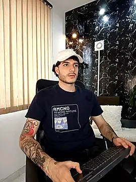 Rafael Mendezz online show from March 25, 2026, 8:37 pm