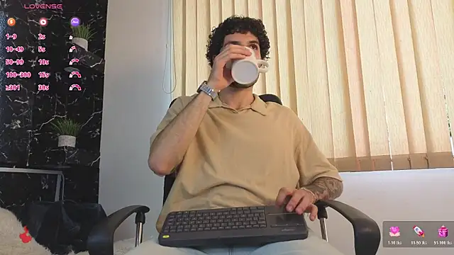 Snapshot of Rafael_Mendezz chatting on April 18, 2026, 8:53 pm Rafael Mendezz online show from April 18, 2026, 8:53 pm