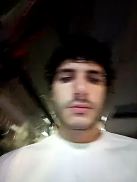 Snapshot of Rafael_Mendezz chatting on April 27, 2026, 3:04 am Rafael Mendezz online show from April 27, 2026, 3:04 am