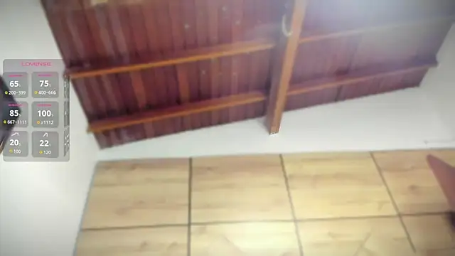 Isabelagomez1 online show from September 13, 2025, 5:35 pm