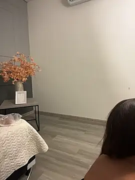 AnnyVega  online show from December 2, 2025, 9:10 pm