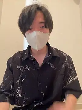 Yuma0718 online show from November 15, 2025, 11:43 pm