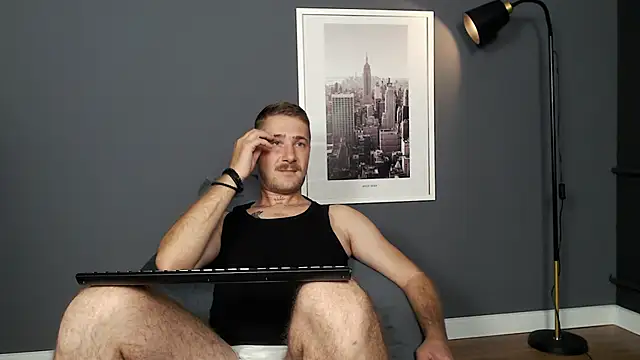 Mr At  online show from September 22, 2025, 7:32 am