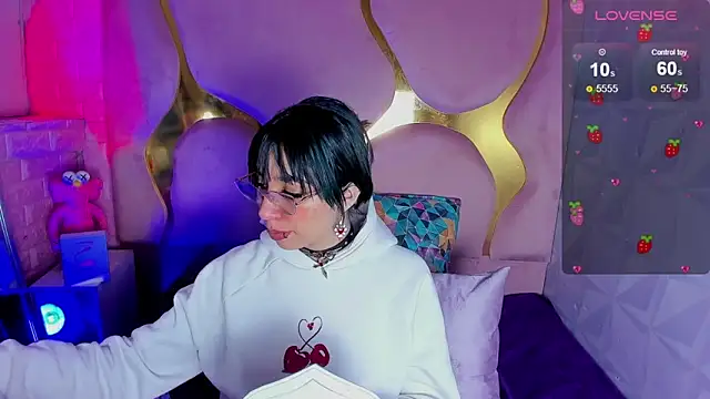 Niina Sissy online show from February 9, 2026, 2:15 am