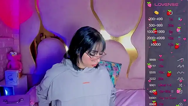 Niina Sissy online show from February 25, 2026, 4:22 am