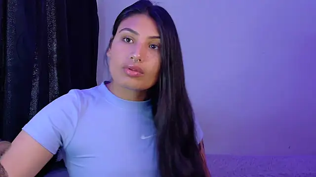 Snapshot of Linda_andrew chatting on May 23, 2026, 4:44 pm Linda andrew online show from May 23, 2026, 4:44 pm