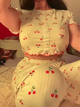 OnlyRima online show from December 4, 2025, 10:40 pm