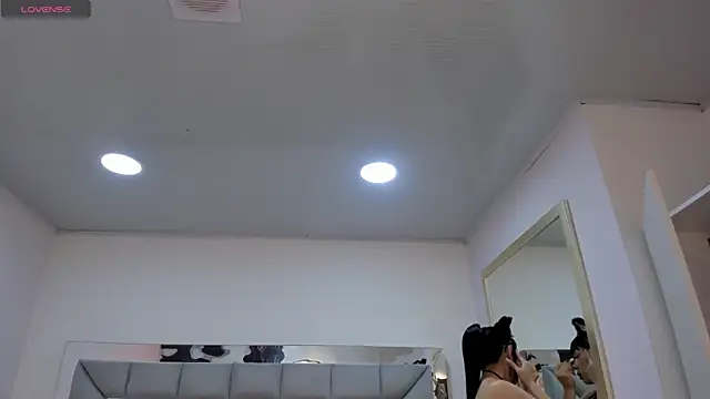 im Lorena online show from April 10, 2026, 7:18 pm