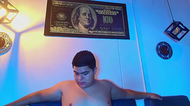 naomi campbel  online show from March 25, 2026, 8:37 pm