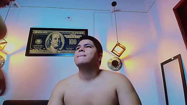 naomi campbel  online show from March 31, 2026, 3:01 pm