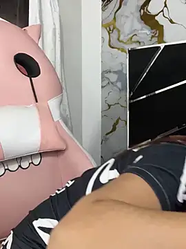 Harley J  online show from September 18, 2025, 12:40 pm