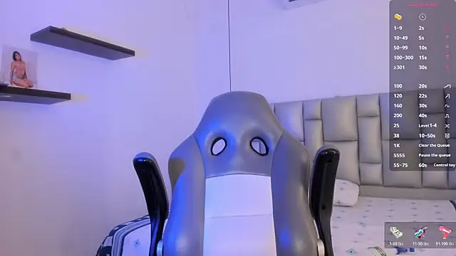 Elowen Clark online show from March 9, 2026, 7:40 pm