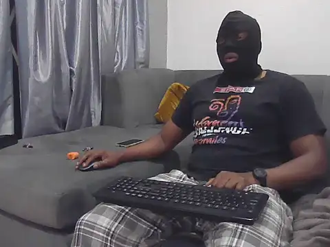 GigoloSandton online show from April 14, 2026, 9:10 pm