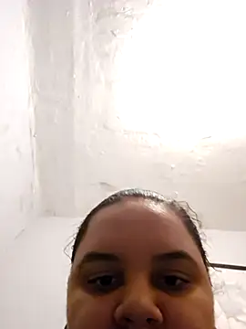 Snapshot of Gorditasexy2000 chatting on February 27, 2026, 4:01 am Gorditasexy2000 online show from February 27, 2026, 4:01 am