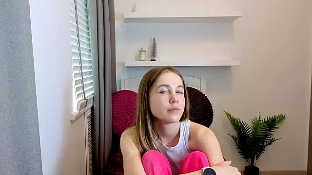 Snapshot of Spicy_Lexi chatting on May 14, 2026, 12:45 pm Spicy Lexi online show from May 14, 2026, 12:45 pm