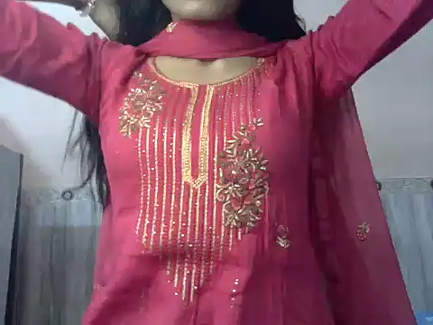 Snapshot of jojo_queen chatting on October 16, 2025, 5:41 am jojo queen online show from October 16, 2025, 5:41 am