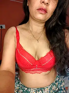 Snapshot of CUTE-PX chatting on October 25, 2025, 2:52 am CUTE-PX online show from October 25, 2025, 2:52 am