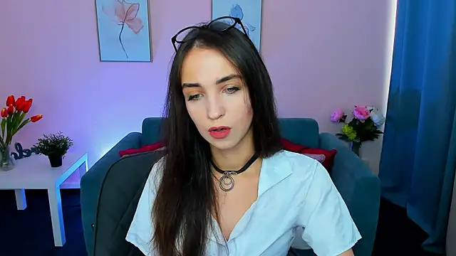 Snapshot of EllaSteele chatting on September 19, 2025, 1:45 pm EllaSteele online show from September 19, 2025, 1:45 pm