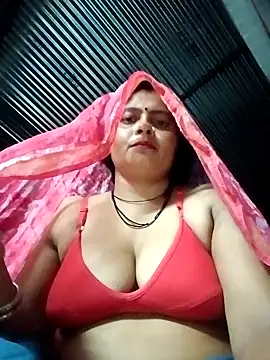 Hot komal1 online show from May 25, 2026, 9:21 pm