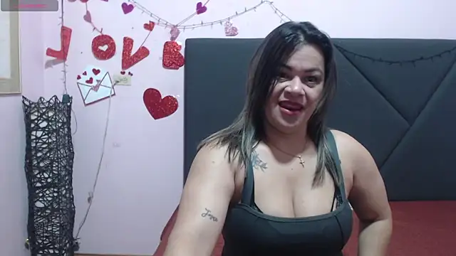 pamela echeverria online show from April 1, 2026, 11:44 am