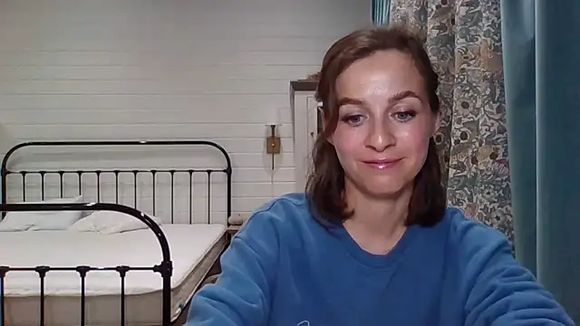 Snapshot of Niravyn_ chatting on September 9, 2025, 9:53 am Niravyn online show from September 9, 2025, 9:53 am