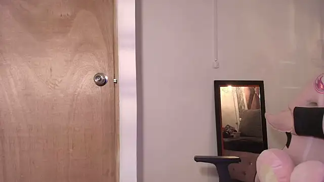 Terraelowen online show from December 22, 2025, 11:40 am