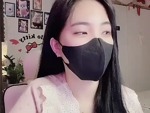 Snapshot of keelinnn19 chatting on October 25, 2025, 8:25 pm keelinnn19 online show from October 25, 2025, 8:25 pm