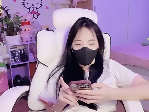 Snapshot of keelinnn19 chatting on October 30, 2025, 11:05 pm keelinnn19 online show from October 30, 2025, 11:05 pm