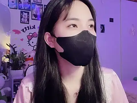 Snapshot of keelinnn19 chatting on October 31, 2025, 11:33 am keelinnn19 online show from October 31, 2025, 11:33 am